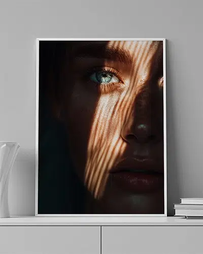 CLOSE-0080-MOCKUP Luminous Shadow - Image 1